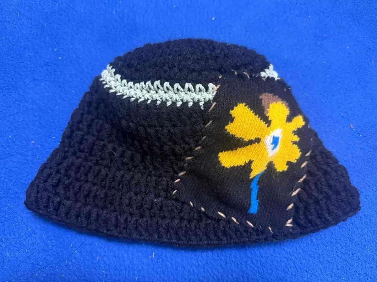 thumbnail-0